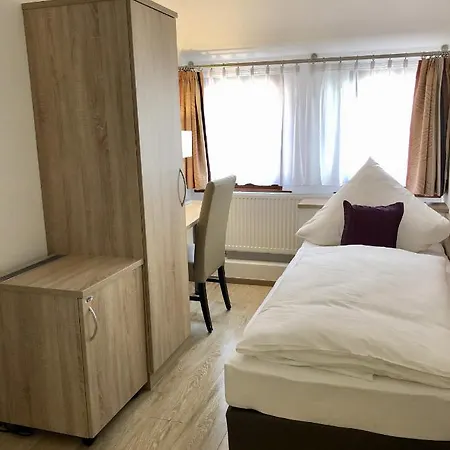 Bed & Breakfast A Lotus Böblingen