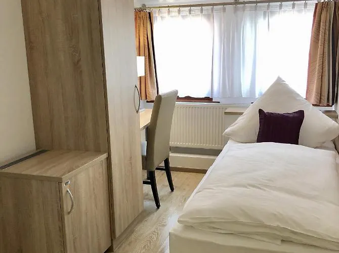 Bed & Breakfast A Lotus Böblingen