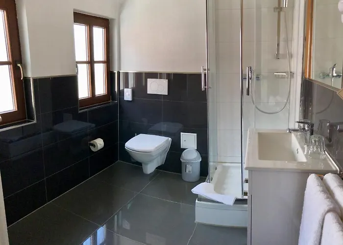 A Lotus Bed & Breakfast 3*